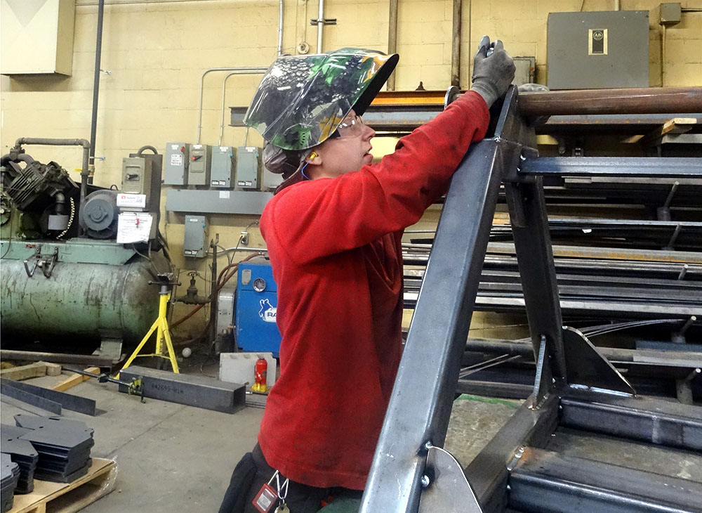 Millwright Apprentice DSC08621